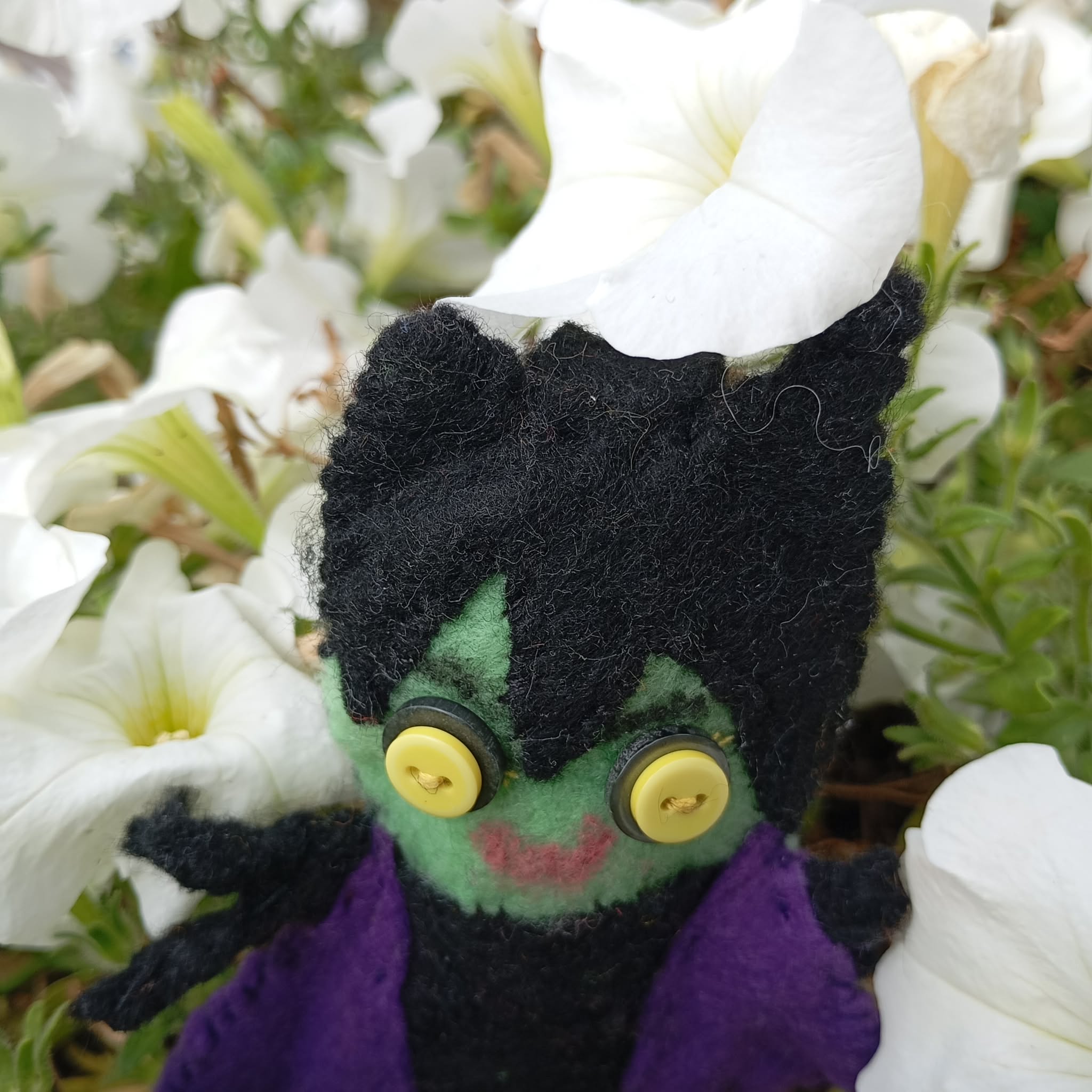 🧙♀️ Poupiche Sorcière Alicia – Compagnon d’aventure à emmener partout – Image 4