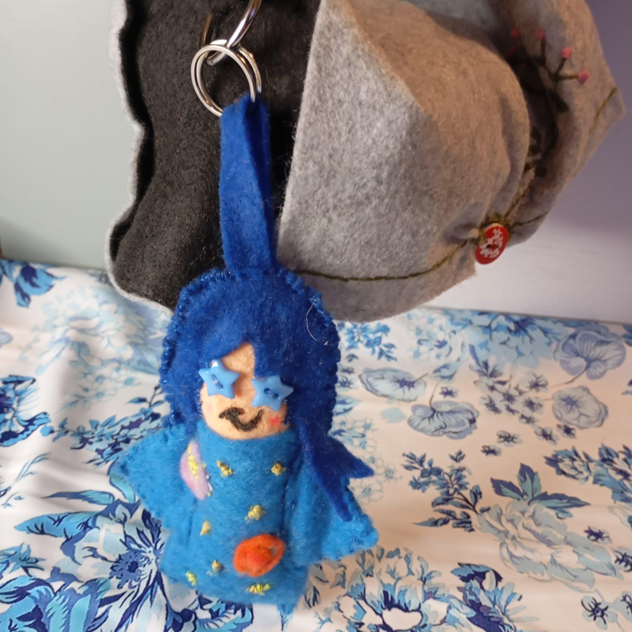 Poupiche Galaxie Bleue Rosie – Compagnon d’aventure à emmener partout – Image 3
