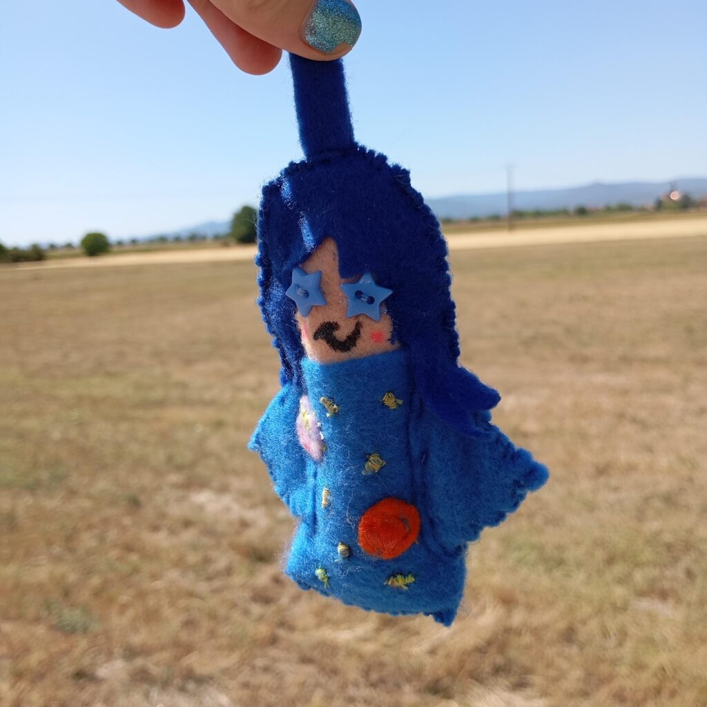 Poupiche Galaxie Bleue Rosie – Compagnon d’aventure à emmener partout